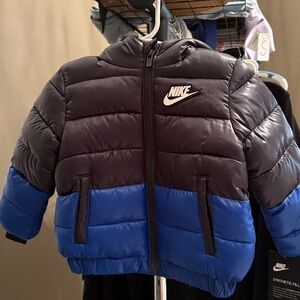 🔥 Nike | Black and Blue Puffer Coat